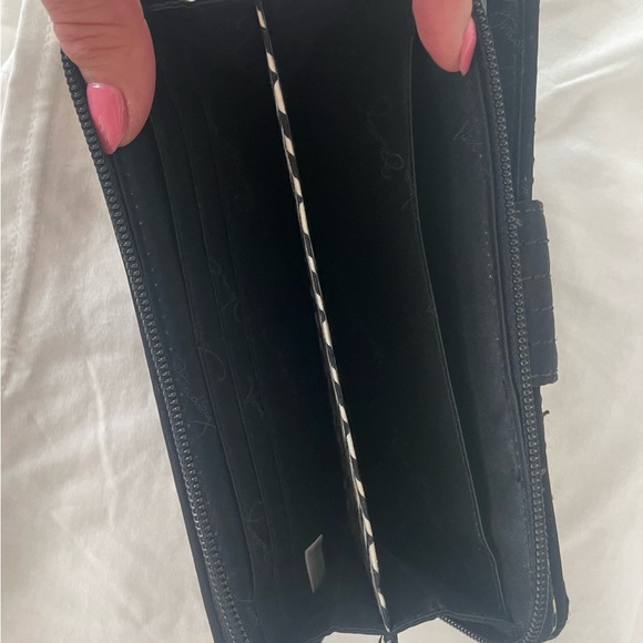Vera Bradley Black Quilted Zip Wallet - Picture 4 of 5